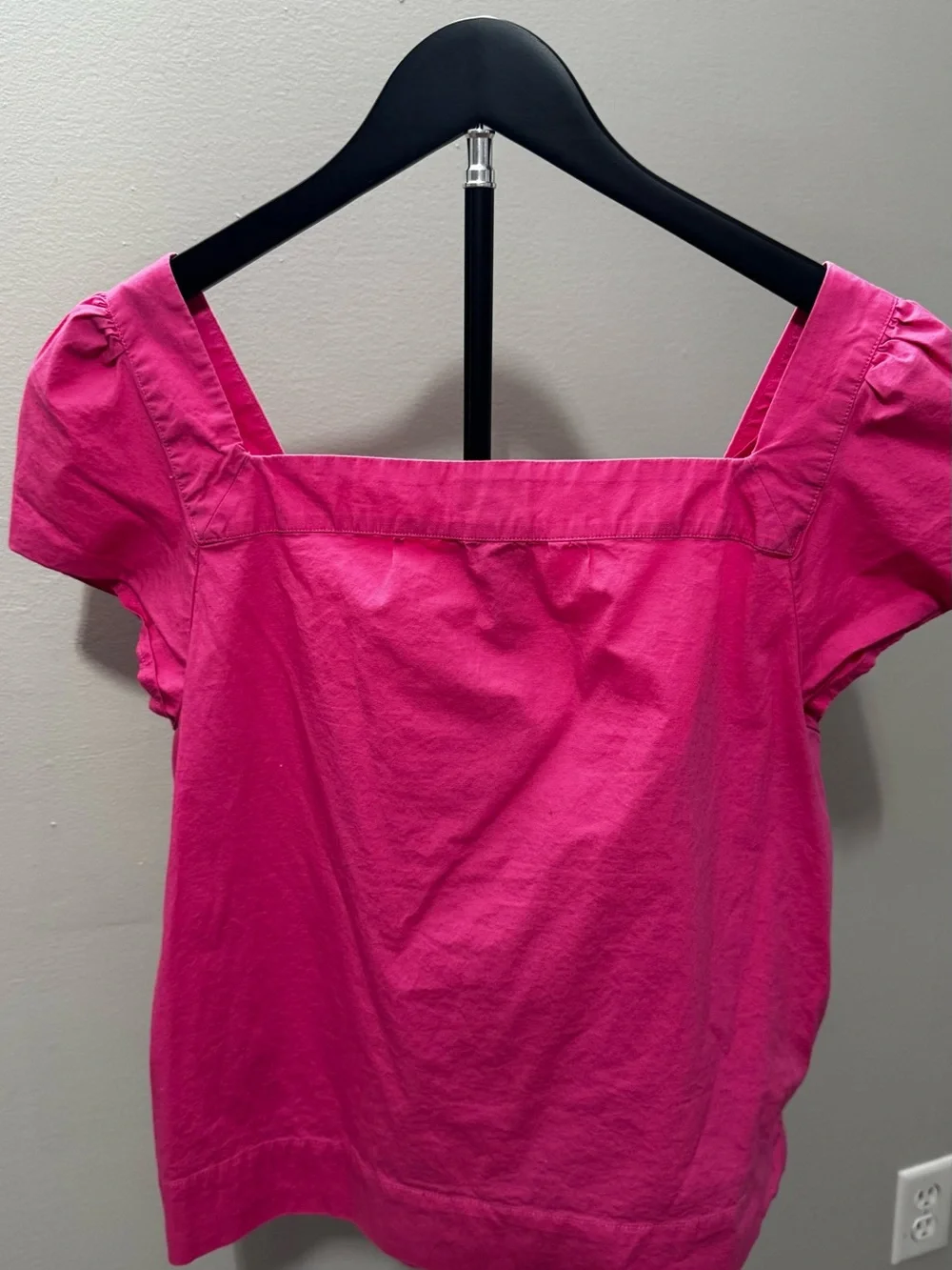 J.Crew Bright Pink Puff Sleeve Button Front Top Size‎ Medium